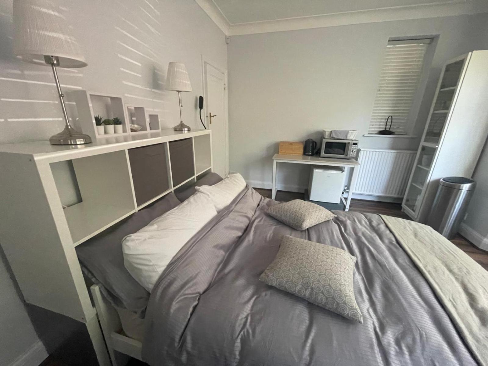 Spacious Double Studio-Style Room Orpington Exterior photo